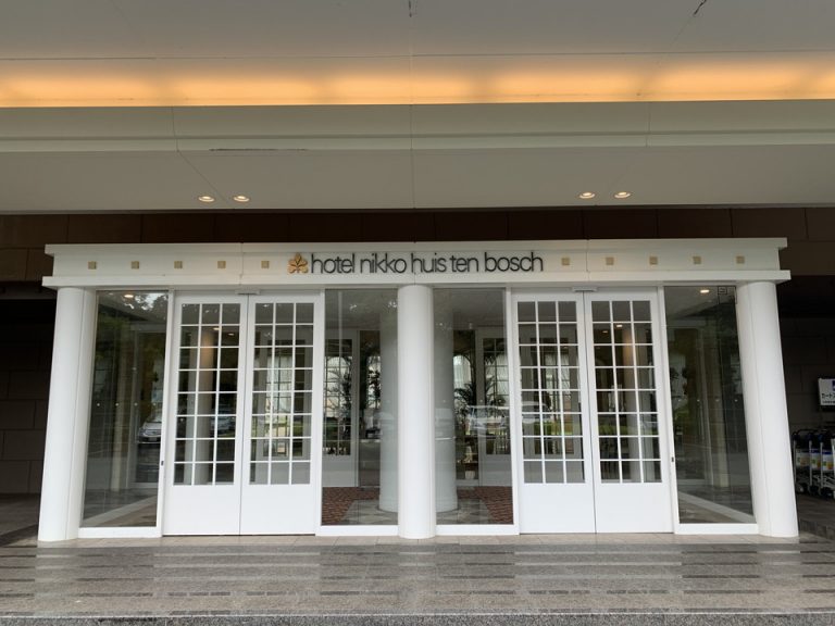 エントランス(正面)