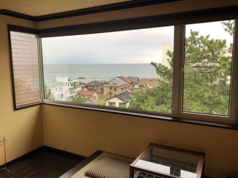 窓全体
