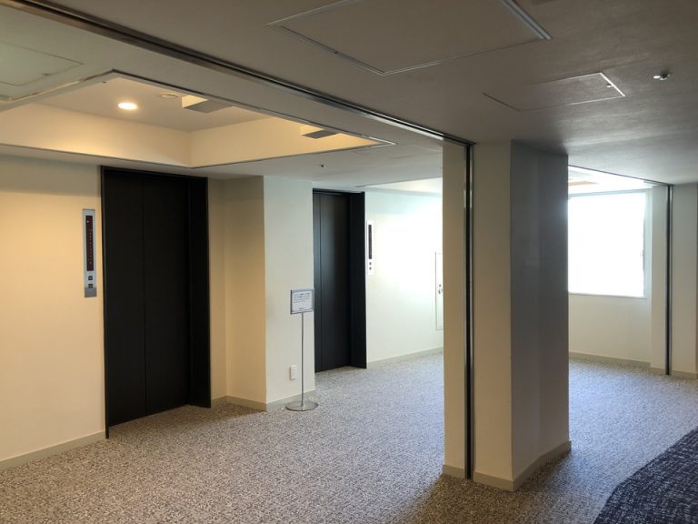 客室階エレベーター(2)