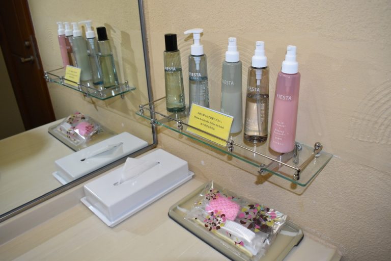 アメニティー置き場全体