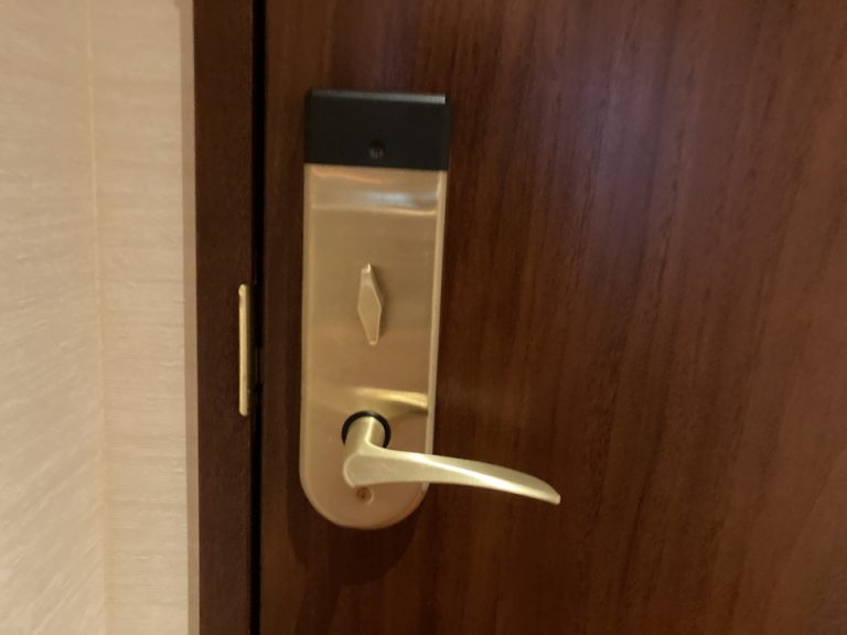 部屋のドアノブ。