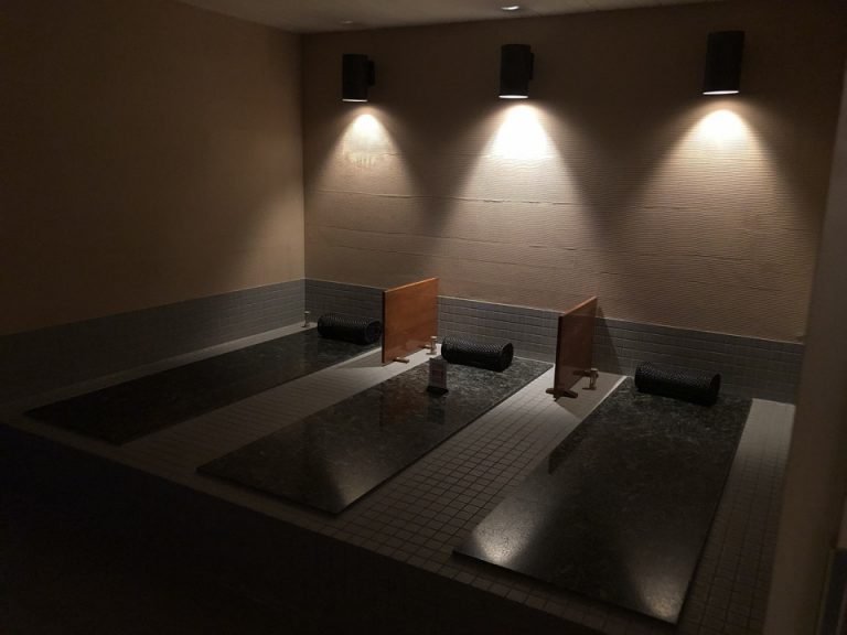 地下1F 男女共用 岩盤浴 低温(1)