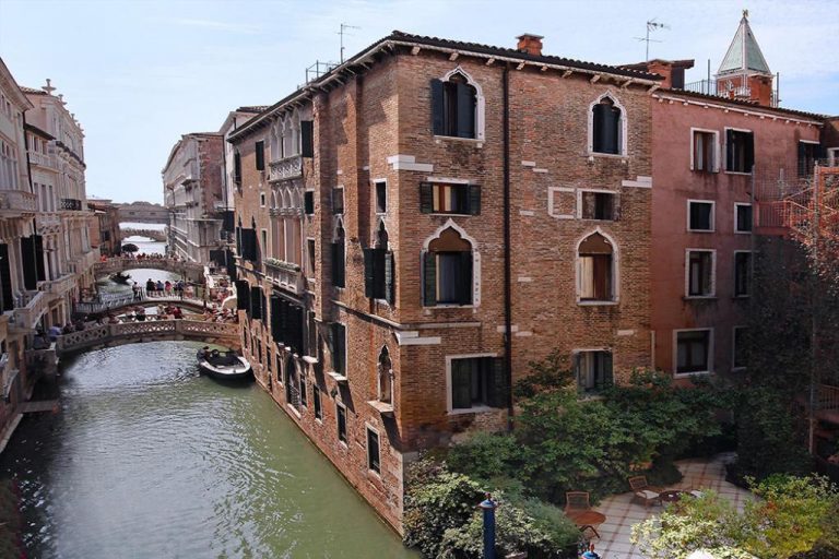 62677_16102820160048241511