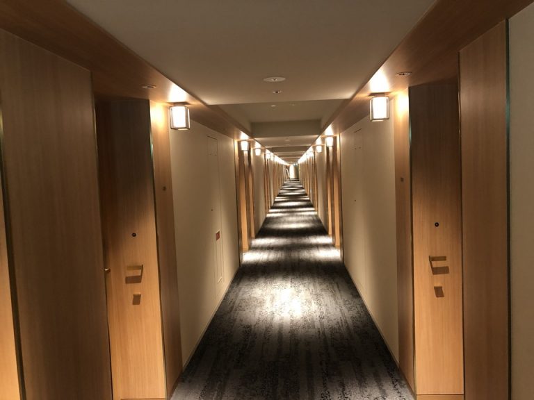 客室階廊下全体