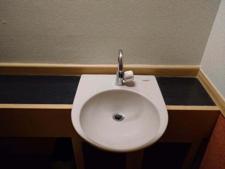 トイレ入口(2)