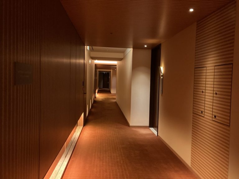 客室の廊下です。