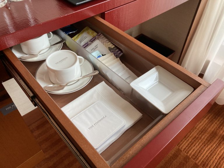 紅茶や、煎茶、コーヒーが置いてありました。