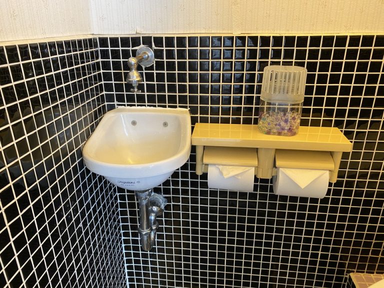 トイレ 手あらい