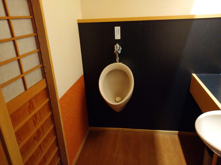 トイレ入口(1)