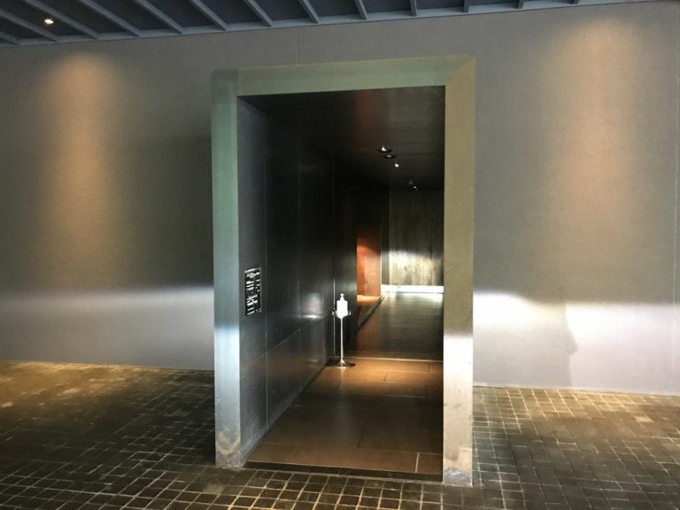 ホテル エントランス1