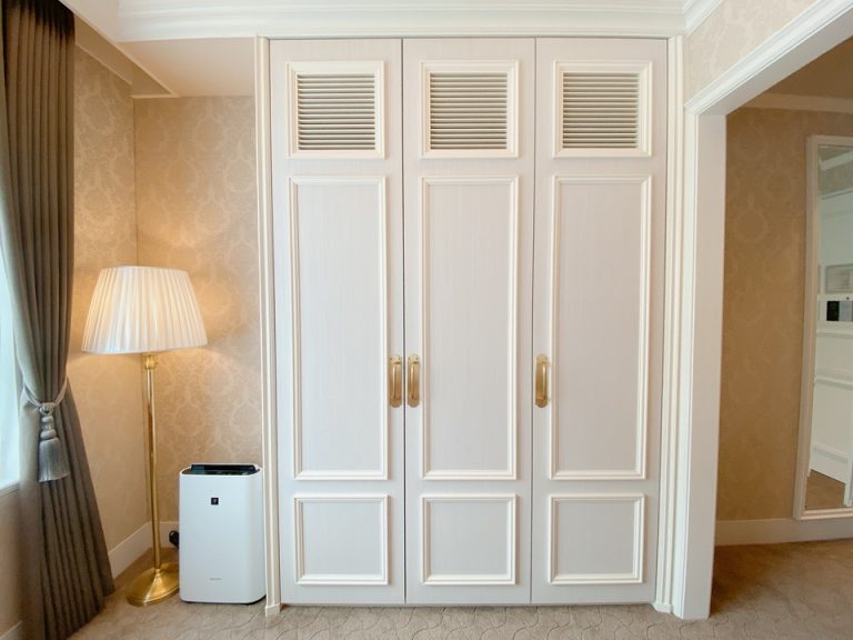 クローゼット扉閉じた時