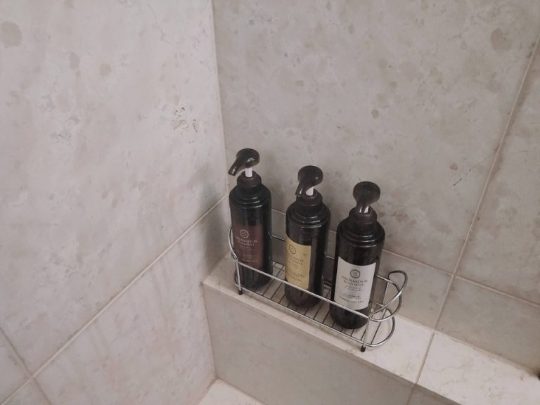 紅茶の香りのシャンプー、リンス、ボディーソープ