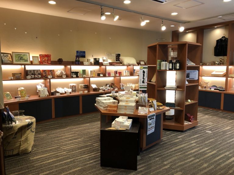 売店お土産コーナー