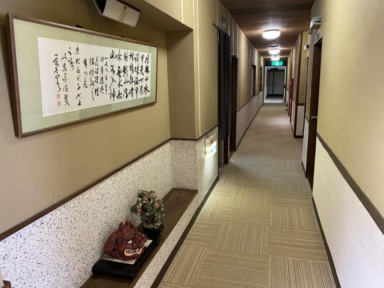 部屋前の廊下