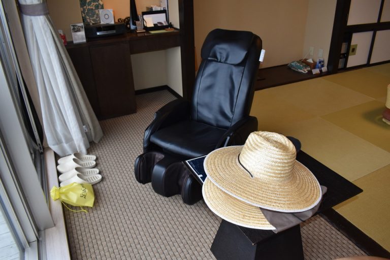 マッサージチェア付き