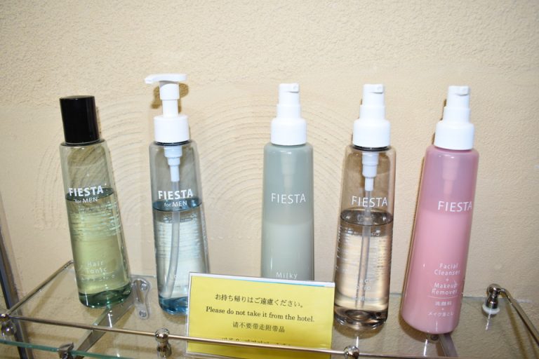 化粧水・メイク落とし等