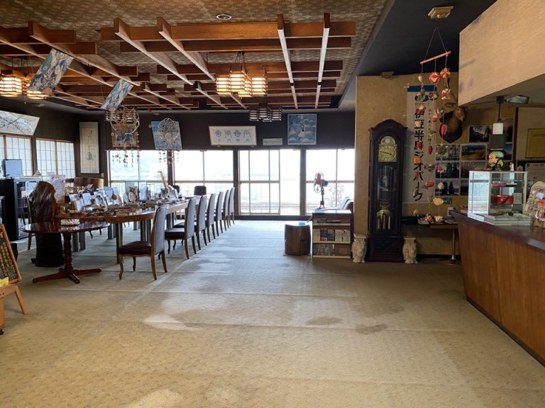 フロント ロビー