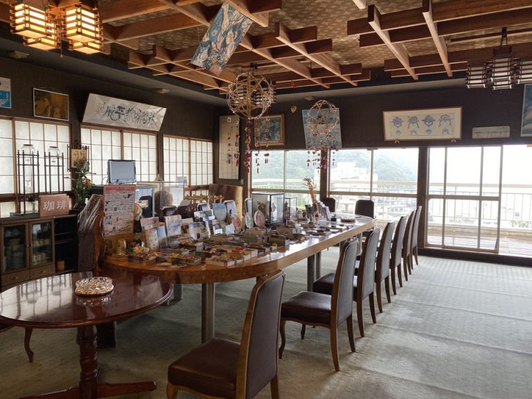 フロント ロビー2