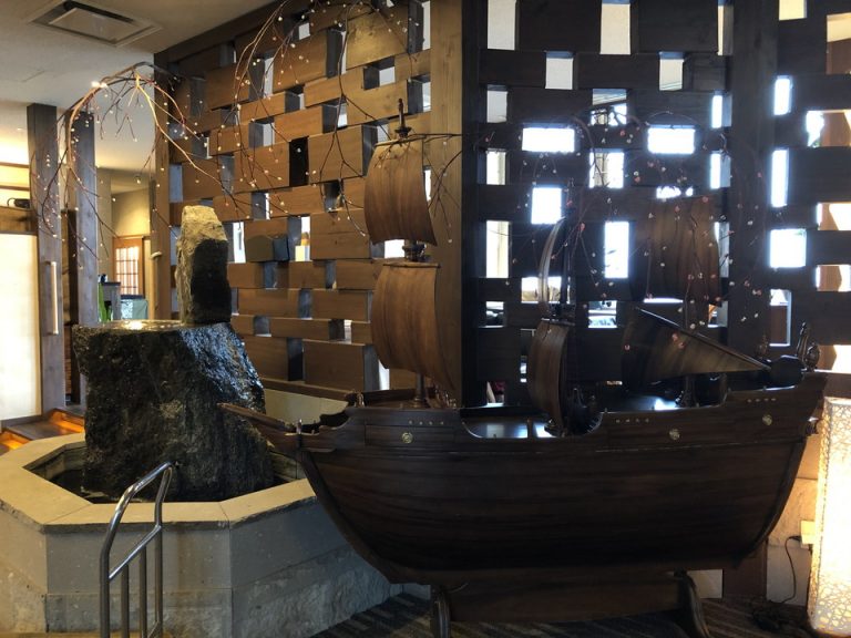 ロビー内オブジェ