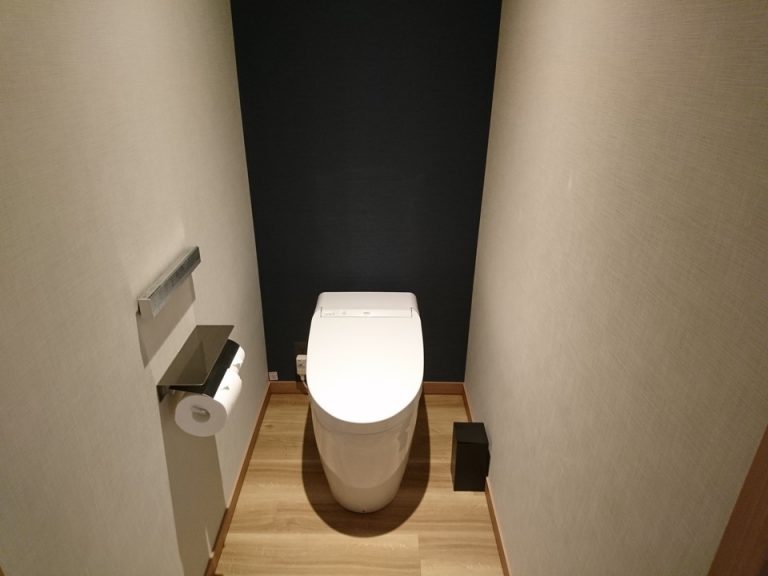 トイレ内観