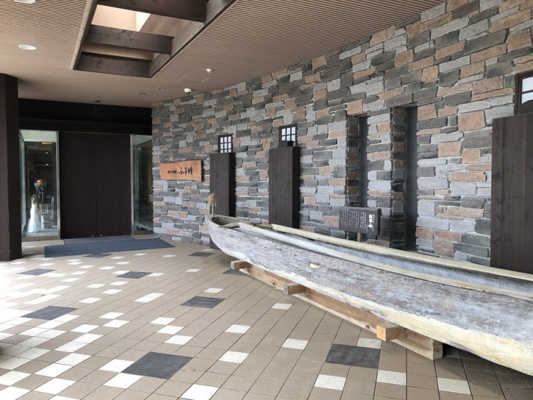 エントランス外観