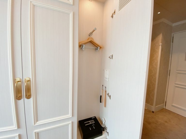 クローゼット扉開けた時2