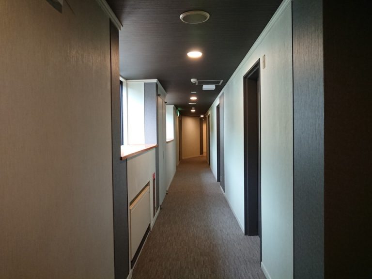 客室階の廊下