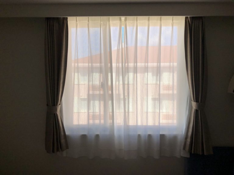 客室窓