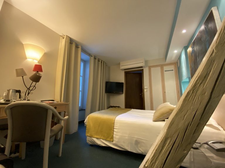 客室全体(窓際方向)2