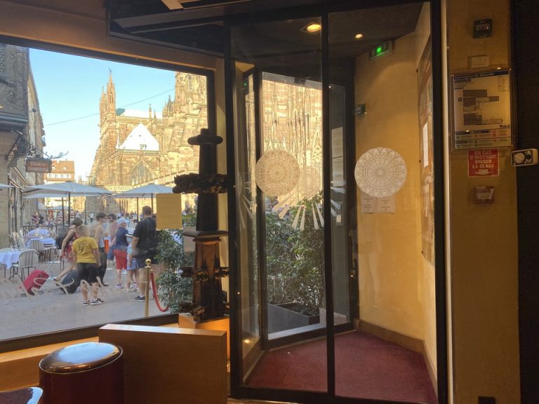 エントランス内観2