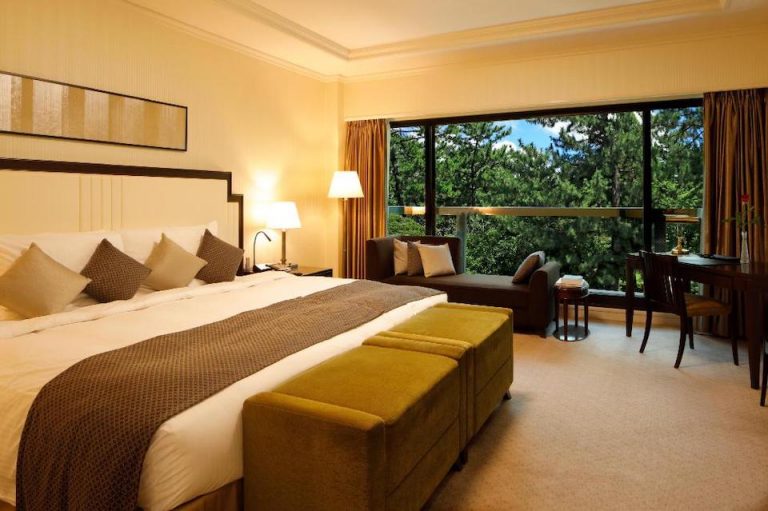 329680a84fbf4bf2fff02090baace10c