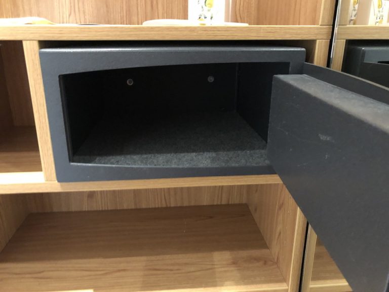 セーフティーボックス開けた状態