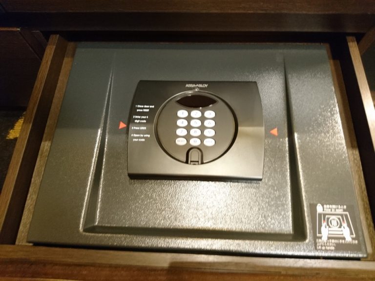 セーフティボックス(閉じた状態)