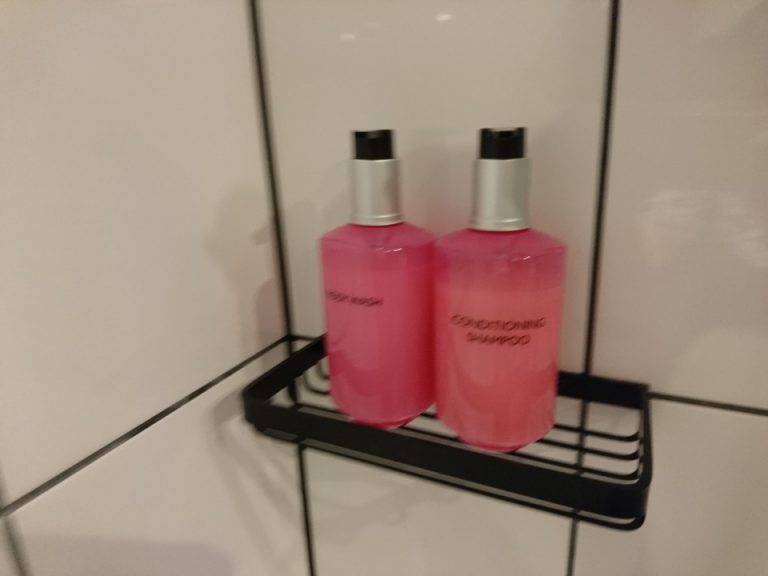 ボディソープとリンスインシャンプー