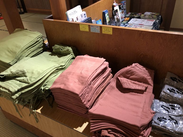 作務衣 フリーサイズです