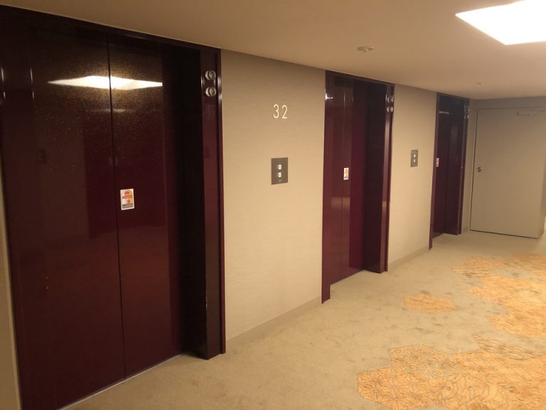 客室階 32F エレベーターホール