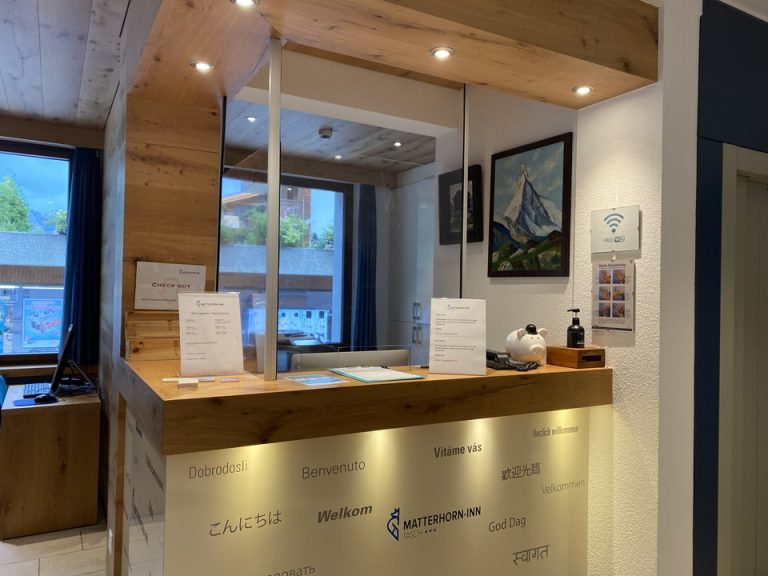 フロントカウンター2