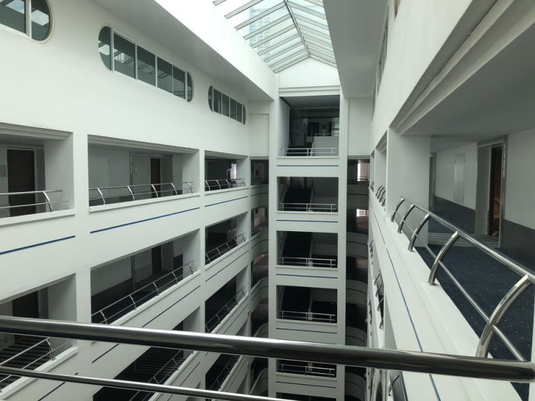 客室全体
