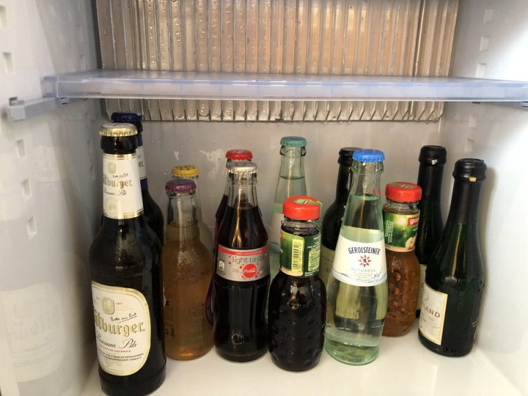 冷蔵庫開けた状態2