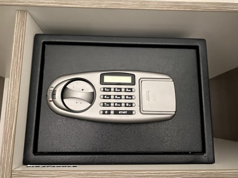 セーフティボックス(閉じた状態)