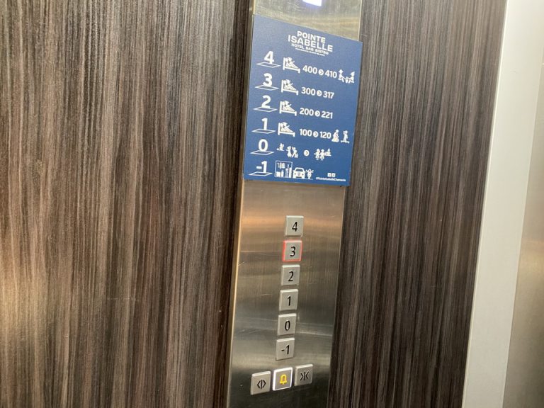 エレベーター階数ボタン2