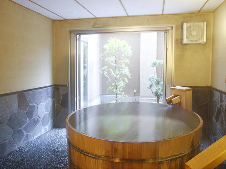 062bb15c8acd081e26b1fbb64ef4f0ca