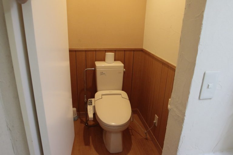 2Fトイレ(ウォシュレット)