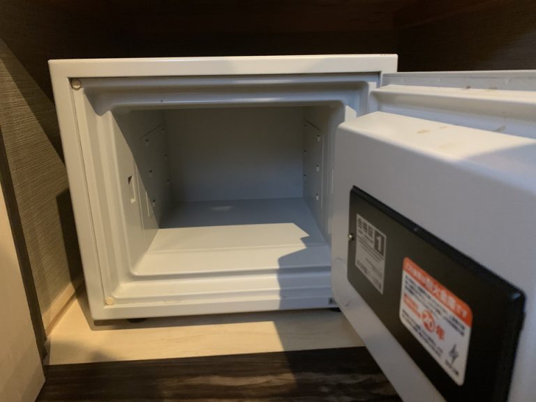 セキュリティーボックス(開けた状態)