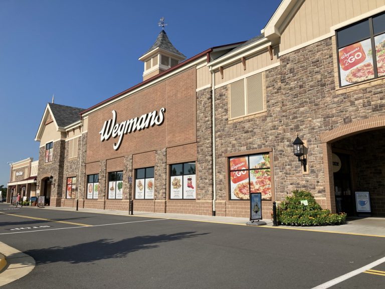 ホテル付近スーパー