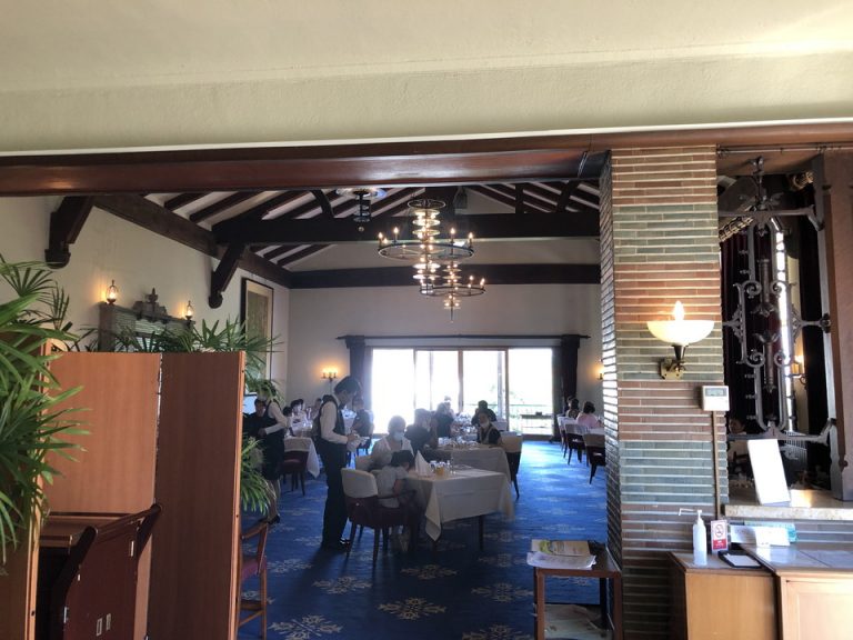 朝食 1F メインダイニング