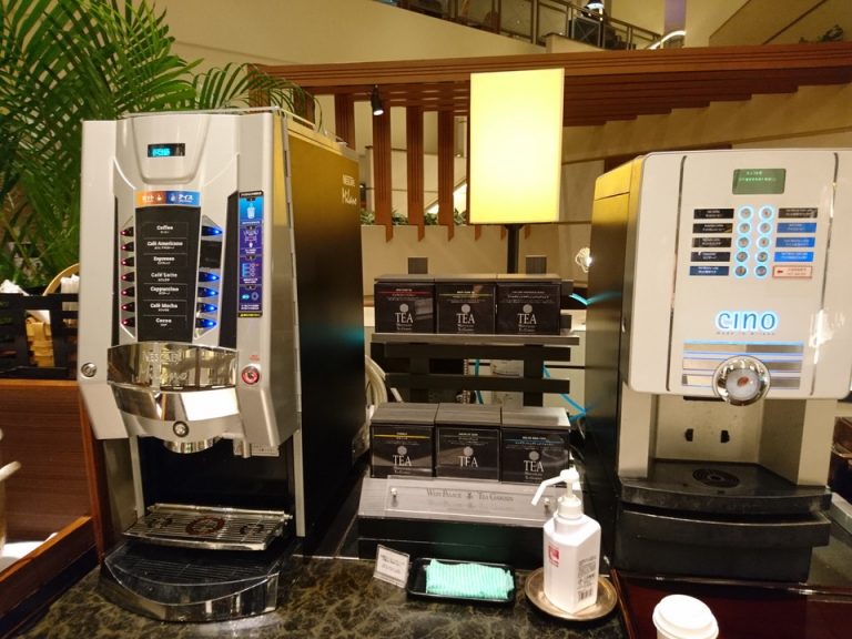 ドリンクコーナー(部屋にテイクアウト可)