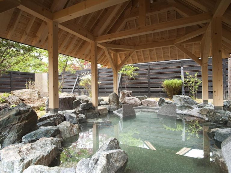 276134_15062215440030258785