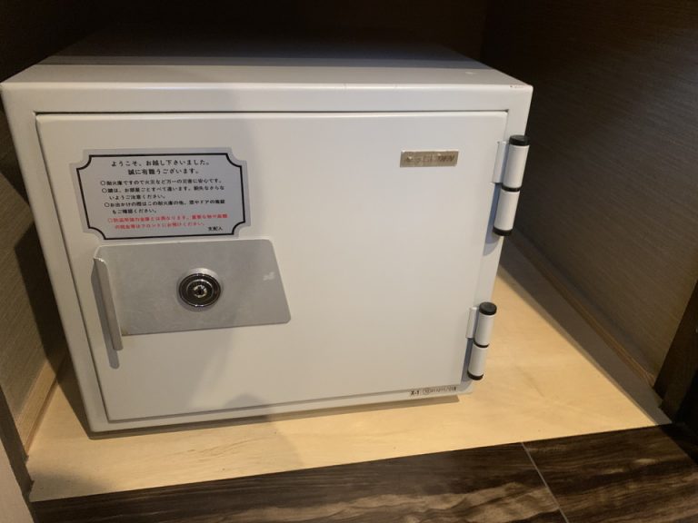 セキュリティーボックス(閉じた状態)