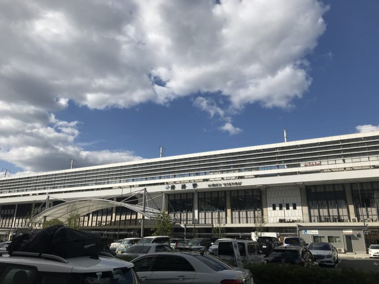 駅前(1)